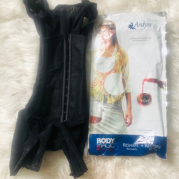 Body Magic - Picture 2 of 8